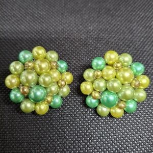 Vintage 1950s Green and Gold Cluster Clip-on Earrings JAPAN Hallmark